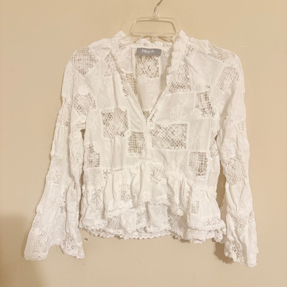 Blue B Crochet Peplum Top White Small V-Neck Bell Sleeve 37129T - Picture 10 of 12